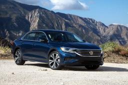 2022 Volkswagen Passat Front Right in Tourmaline Blue Metallic